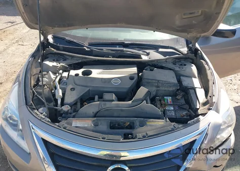 2014 Nissan Altima 2.5 S z USA, uszkodzony, nr VIN 1N4AL3AP4EN261138